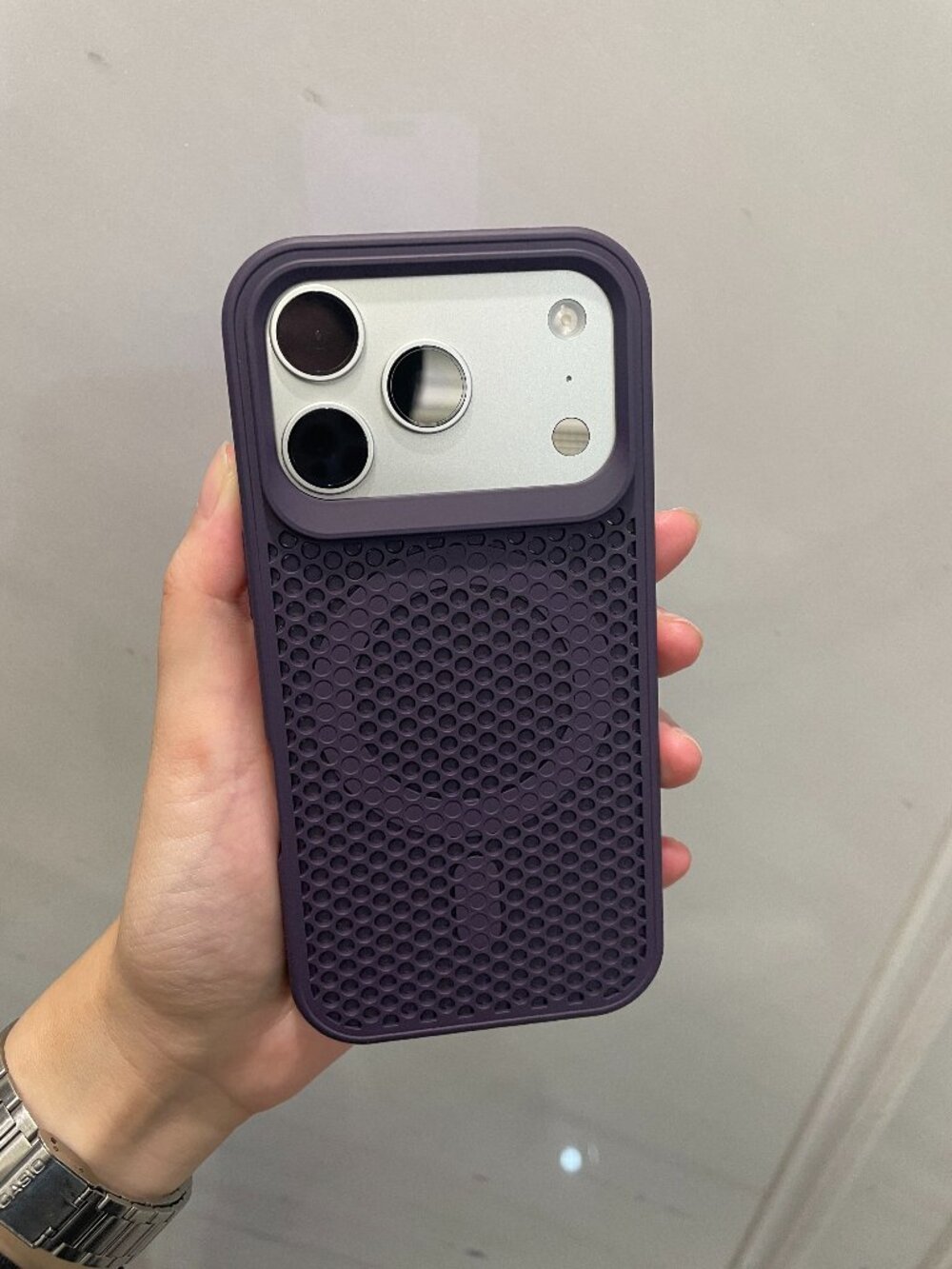 Sleek Dark Purple Honeycomb Case